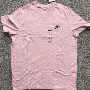 NWT Nike Men's XL Light Pink Short Sleeve Tee
